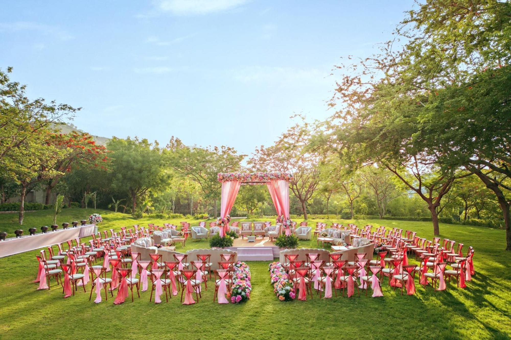 Essentia Luxury Resort & Spa Udaipur Eksteriør bilde