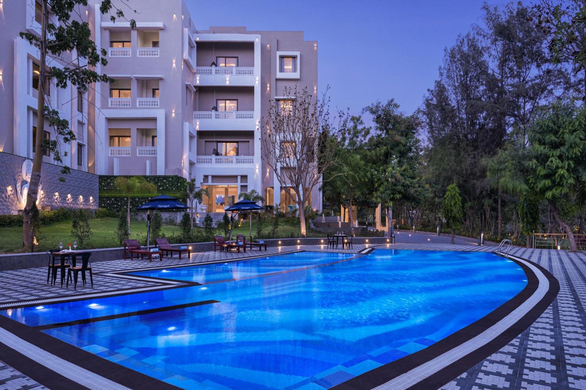 Essentia Luxury Resort & Spa Udaipur Eksteriør bilde