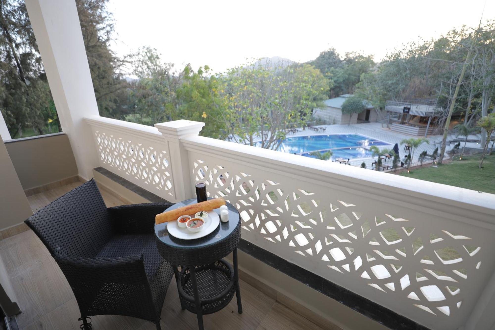 Essentia Luxury Resort & Spa Udaipur Eksteriør bilde