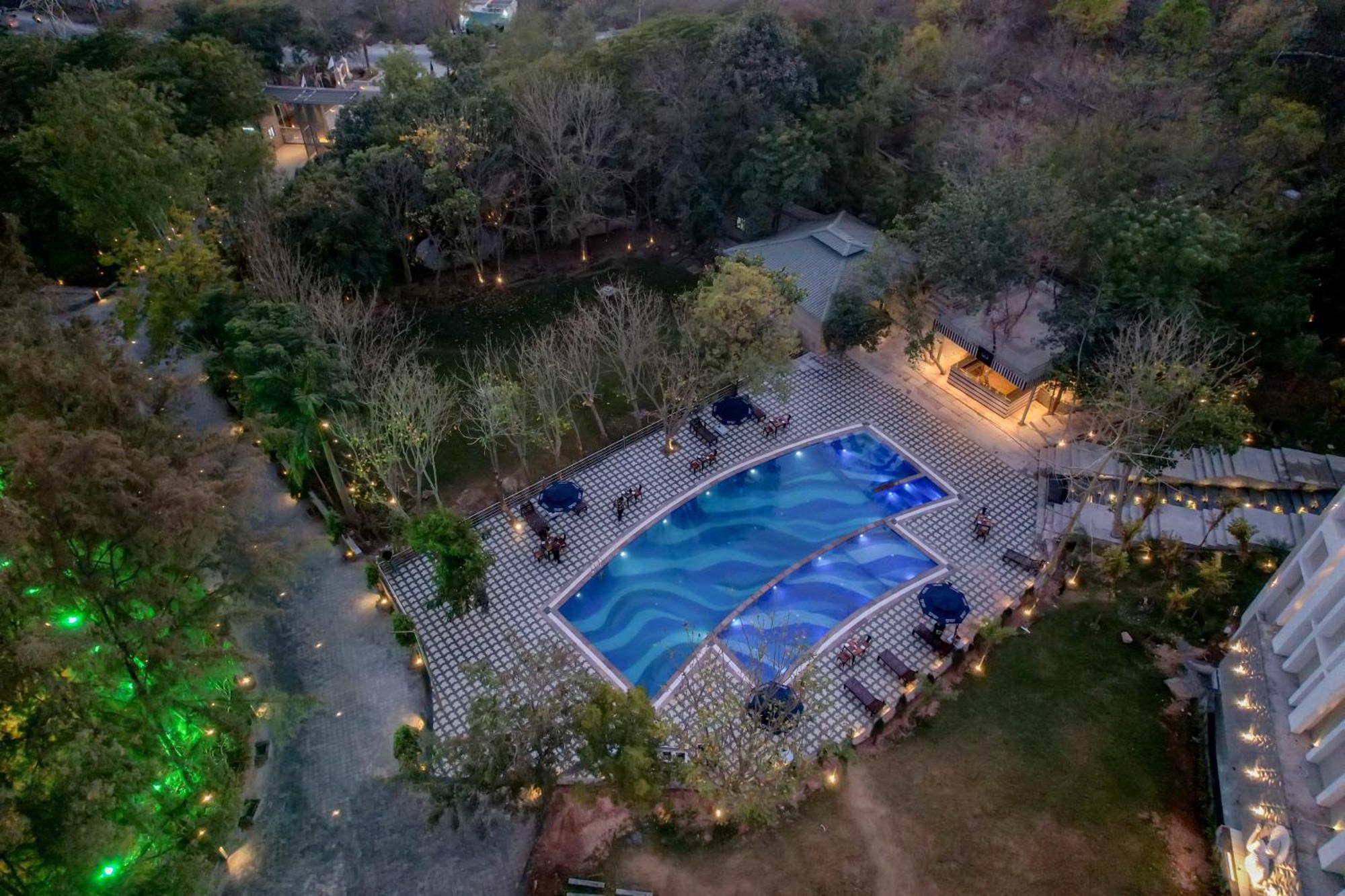 Essentia Luxury Resort & Spa Udaipur Eksteriør bilde